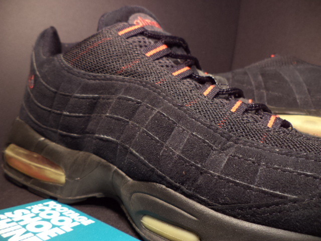 2000 NIKE AIR MAX 95 BLACK COMET RED BRED SUEDE 90 ATMOS