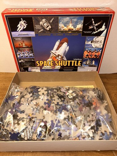 NEW 2010 Space Shuttle Discover Atlantis Endeavor Columbia NASA 1000 Pece Puzzle - Picture 3 of 6