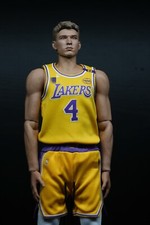 1/6  Dalton Knecht   12 inch figure