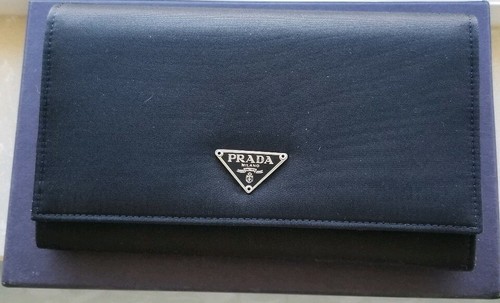 NWT PRADA "Tessuto" Nero Nylon and Saffiano Leather Bifold Wallet  - Picture 1 of 4