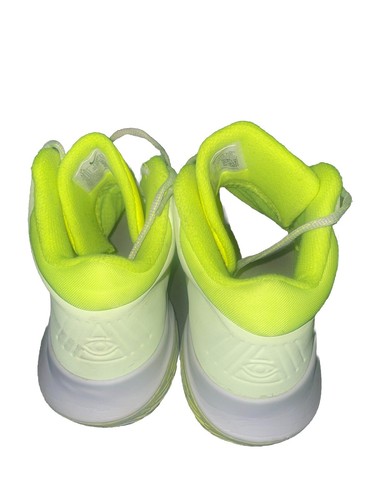 Size 11.5 - Nike Kyrie Flytrap 4 Barely Volt - Picture 4 of 5