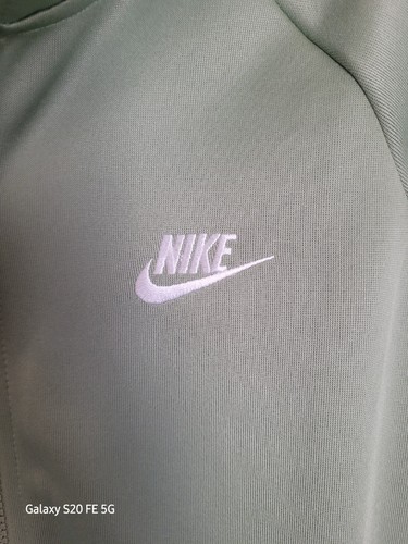 NIKE Full-Zip Jacket Size Medium , Color Oli Green -NEW WITH TAGS - Picture 6 of 16