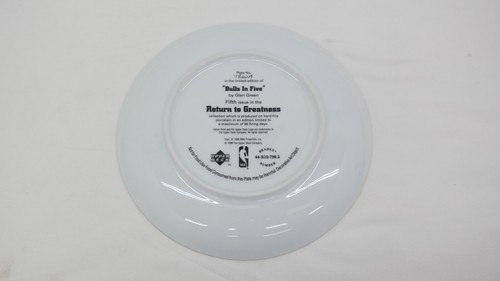 Michael Jordan Bulls in Five Return to Greatness Collectors Plate JR - Picture 7 of 10