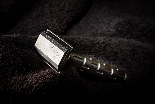 SYNTESI Double Edge Safety Razor, CNC Machined STAINLESS STEEL, Made in Italy - Picture 20 of 21
