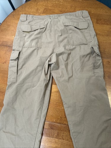 True-Spec Cargohose Herren Größe 42x32 braun Utility Tactical  - Bild 14 von 14