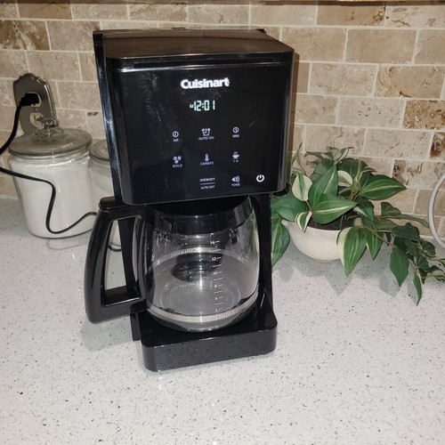 Coffee Maker CUISINART DCC-T20 14 Cup PROGRAMMABLE TOUCH SCREEN Glass Carafe EUC