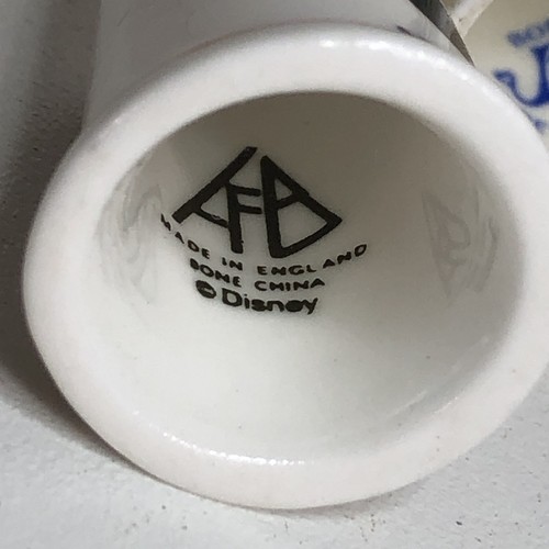 2-Mickey Mouse / Disney’s Magic Kingdom Made in England Bone China Thimbles SDJ - Picture 4 of 5