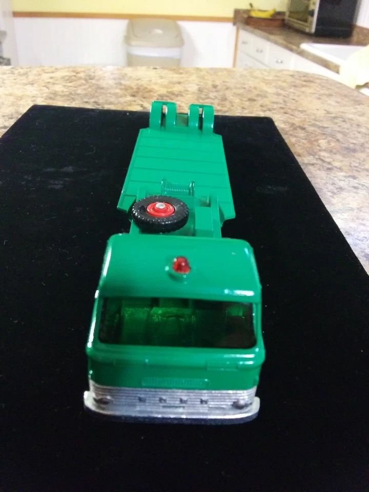 Vintage Matchbox Lesney King Size Ford Tractor and Dyson Low-Loader K-17 - Image 3 of 4