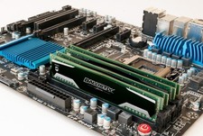 Crucial Ballistix Sport 8GB kit (4GBx2) DDR3-1600 1.5V 240-Pin UDIMM