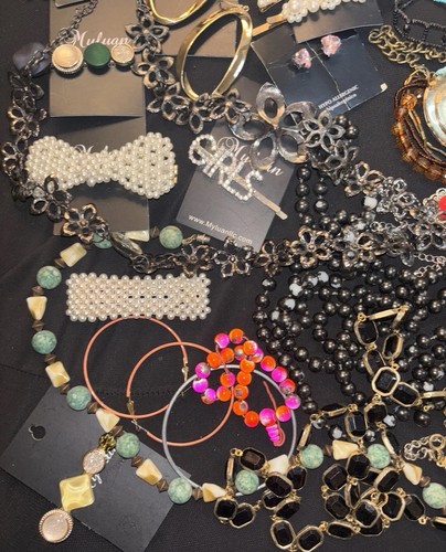 Vintage to Now Lot ESTATE Jewelry UNTESTED Nine West Xmas Gold Silver Tone READ - Picture 9 of 24