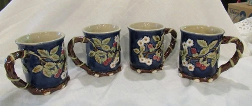 Set of (4) Vintage Wanjiang Majolica Floral/Berry Mugs - Preowned (CS925)