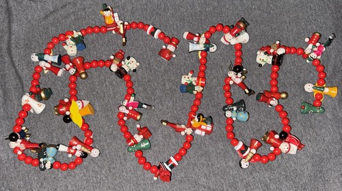 Vintage Garland Wood WOODEN Bead Red Christmas Tree Snowman TV1 - Picture 1 of 4