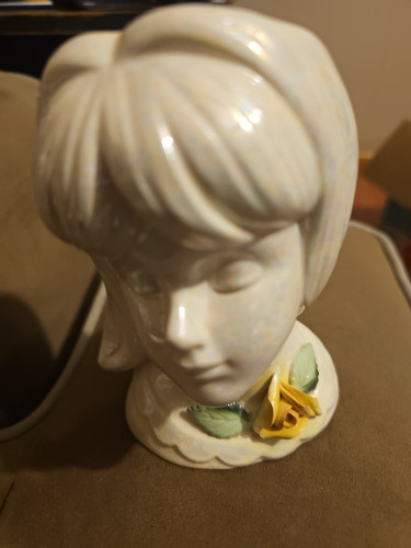 Vintage Norcrest Lustreware Lady Head Vase, BR-17, Yellow Flower RARE ONE NICE!!