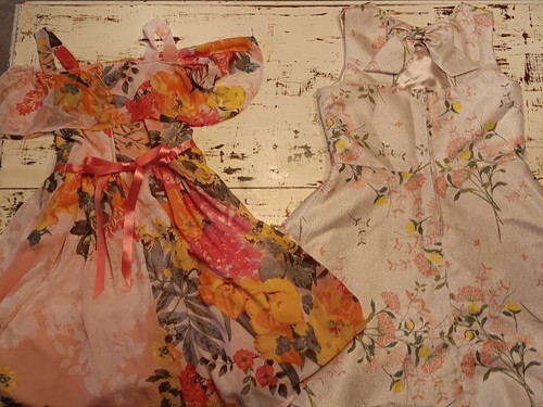 Lot of 4 pre-owned Girls size 12 fancy dresses. FREE SHIPPING - Picture 3 of 4