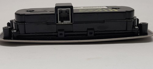 2017-2019 CHRYSLER PACIFICA Temperature Control Rear - Picture 5 of 12