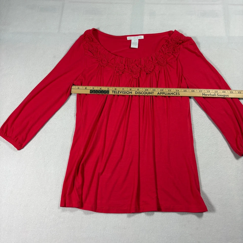 Camiseta túnica boho elástica manga 3/4 cuello floral rojo M Design History para mujer Foto 4 de 4