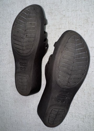 Crocs Brown Tan Rhonda Slide Wedge Sandals Women’s Size 6 Excellent Condition - Picture 5 of 5