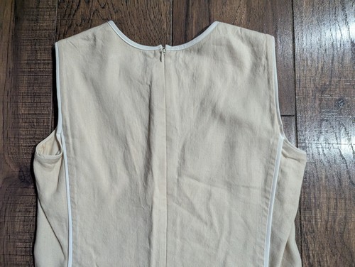 Vestido Vaina Brooks Brothers Tostado con Acentos Blancos Mezcla de Lino Talla 2 Cuello Cerradura - Imagen 15 de 17