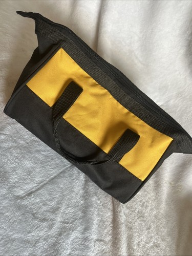 DeWalt DWD110 3/8 Inch Corded Keyless Drill Soft Bag Included - Picture 11 of 13