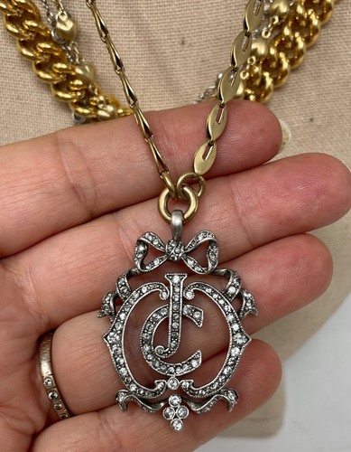Vtg Y2K JUICY COUTURE Multi-Strand Gold Silver Tone JC Rhinestone Crest Necklace - Picture 2 of 4