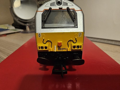 hornby r3038x wrexham and shropshire diesel class 67 shropshire lad dcc fitted - Picture 8 of 12