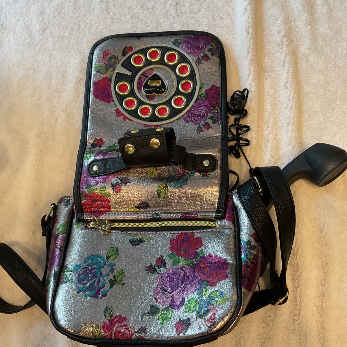 Betsey johnson deals telephone purses