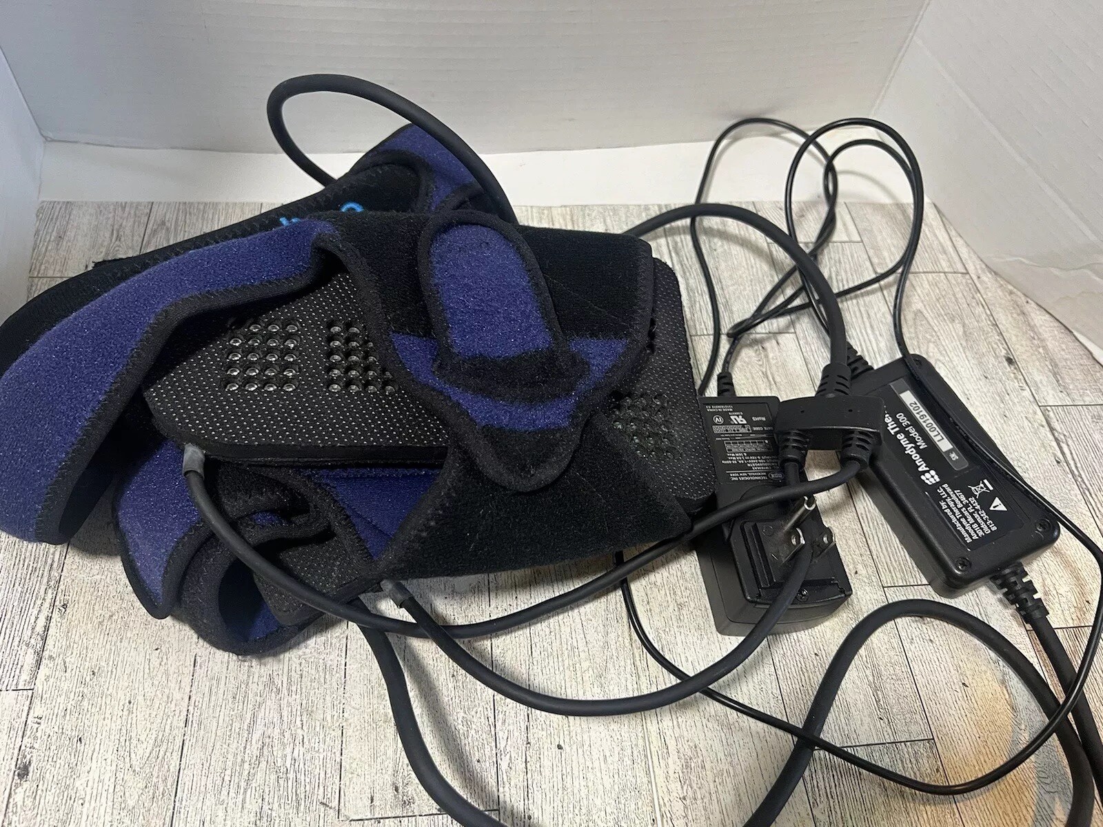 ANODYNE FREEDOM 300 Nerve Therapy Foot & Leg Pain Treatment For