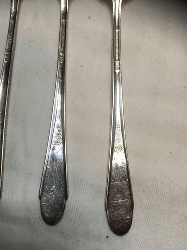 Lot 4 International Wm Rogers & Son "Gardenia" 1941 Silverplate Dinner Forks - Picture 9 of 12