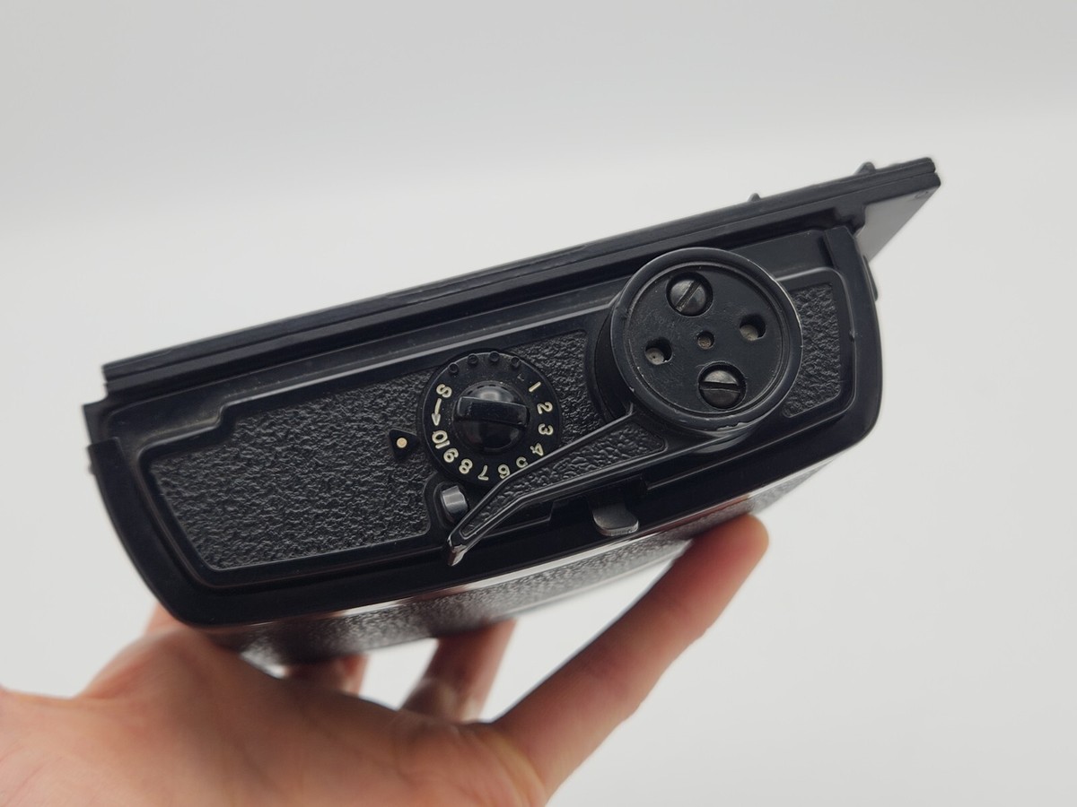 Graflex RH10 120 6x7 Roll Film Holder Back for 2x3 Speed Graflex RH10 120 6x7 Roll Film Holder Back for 2x3 Speed