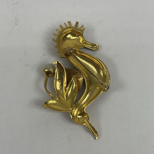 Vintage Seahorse Brooch Pin Gold Tone Animal Ocean Sea Figural Signed Spain - Picture 5 of 8