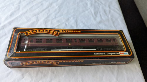 Mainline OO 37107 British Railways SK 2nd-class corridor coach in maroon boxed - Picture 1 of 19