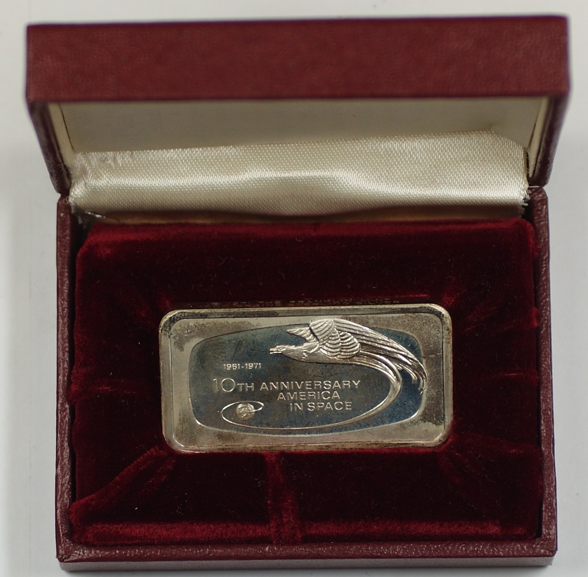 Franklin Mint 1000 Grain Sterling Silver 10th Anniversary in Space