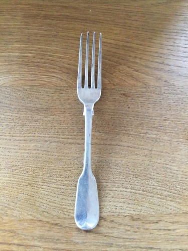 ANTIGUO TENEDOR DE POSTRE DE PLATA SÓLIDA VIOLÍN LONDRES 1848 - Imagen 1 de 5