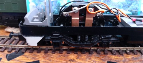 Hornby 00 Gauge HST class 91 225 DCC fitted motorised chassis - Picture 6 of 13