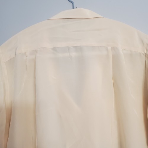Woodward & Lothrop Vintage Woman's 100% Pure Silk soft yellow Button-Up Top Sz14 - Picture 7 of 15
