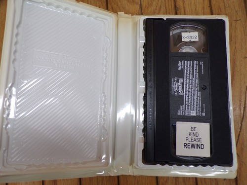 PETER PAN WALT DISNEY,  45TH ANNIVERSAY LIMITED EDITION VHS PRE-OWNED - Picture 3 of 4