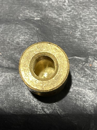 1/8 IPS BOTTOM X 1/8 IPS SIDE 7/8”DIAMETER 90 DEGREE STRAIGHT UNF BRASS ELBOW - Picture 5 of 7