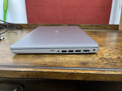 Dell Precision 3550 15.6" Workstation Laptop Core i5-10310U 8GB RAM 128GB SSD - Picture 11 of 12