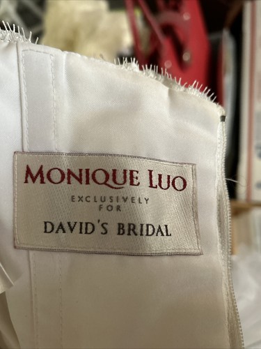 Monique Luo Hochzeitskleid Davids Braut Tüll/Kunstperle Auffädeln Gr. 8 - Bild 8 von 14