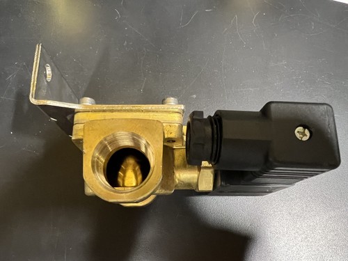 SMC VXD2150-06N-5D1 2-WAY MEDIA VALVE - Picture 4 of 5