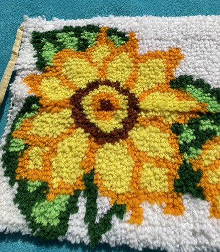 Fertig Riegel Haken Teppich Wandbehang Sonnenblume 13” x 13” - Bild 3 von 8