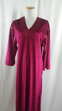Vintage Oscar de la Renta Magenta Full Length Nightgown 