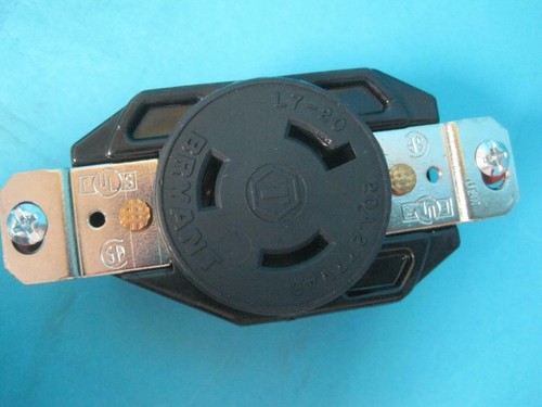 NEW Lot of 4 Bryant Locking Grounding Receptacle 2 Pole 3Wire 20A 277VAC 70720FR - Picture 3 of 11
