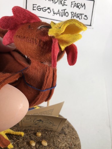 Annalee Dolls Vintage Chicken 1990 Thorndike Farm Eggs Auto Hen Animal Sign Base - Picture 16 of 18