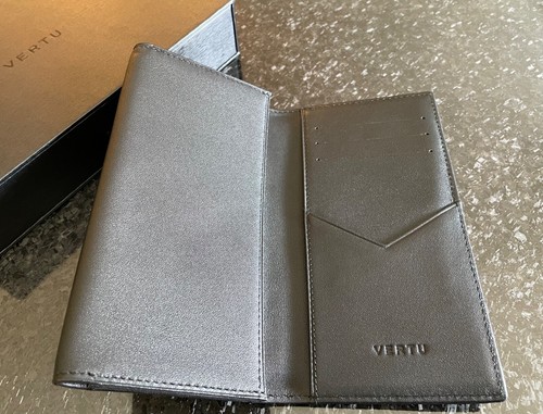 Vertu Aster P Calf Leather Bi-Fold Wallet Style Case Extremely RARE Brand NEW - Photo 3 sur 3