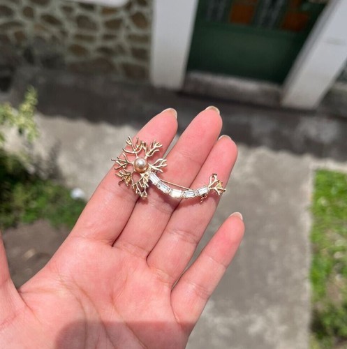 NEU Neuron Anstecknadel Gehirn Nervenzelle medizinische Brosche Schmuck menschlicher Nerven Arzt Krankenschwester
