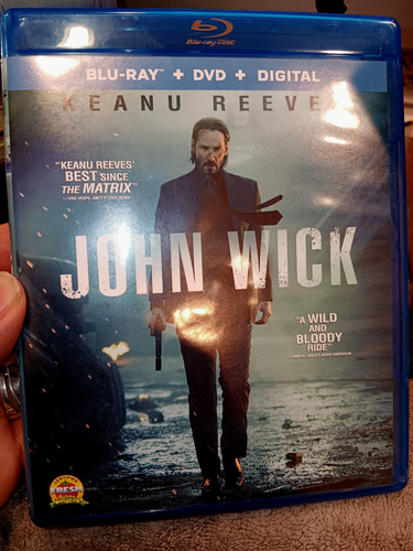 JOHN WICK BLU RAY + DVD 2 DISC SET WALMART EXCLUSIVE with SLIPCOVER - Picture 3 of 3