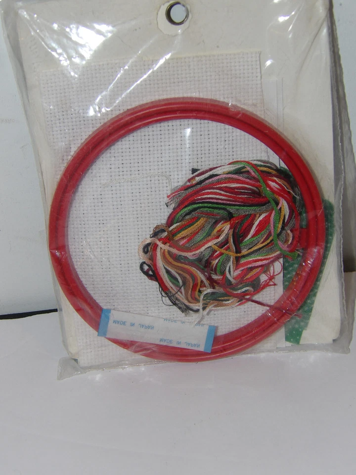 BUCILLA CHRISTMAS GALLERY OF STITCHES SANTA & TEDDY CROSS STITCH KIT & HOOP - Image 2 of 2