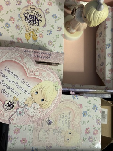 NIB 2003 Precious Moments Club Kit w/Figurine # C0023~Friends Are Held in Heart - Picture 11 of 15