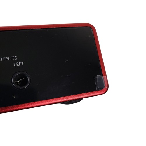 Focusrite Scarlett 2i2 (3. Gen) 2-Kanal USB Audio Interface 2-In 2-Out Rot - Bild 6 von 10